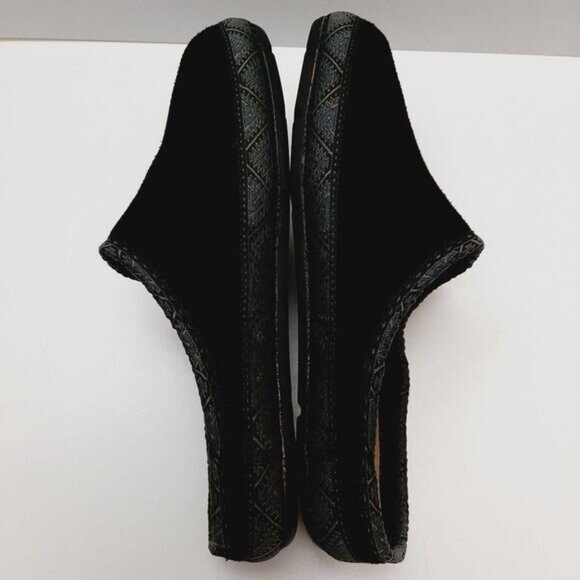 Sorel Black Women's Slippers - Picture 10 of 12